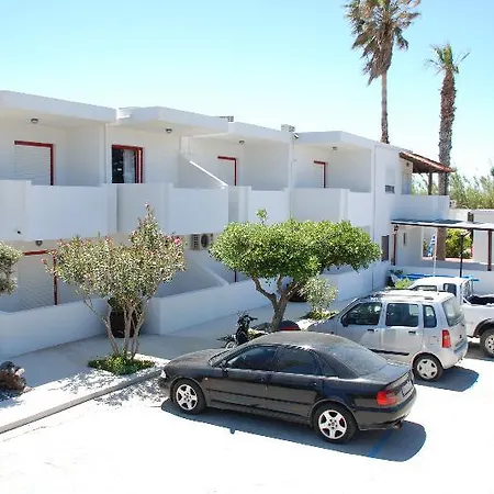 Captain Pavlos Aparthotel 2*