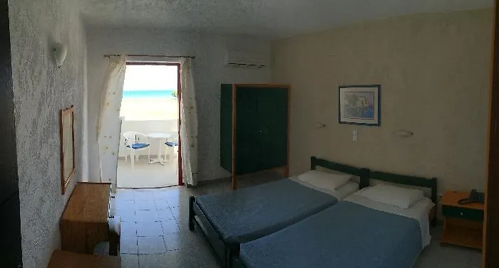 Captain Pavlos 2* لامبي